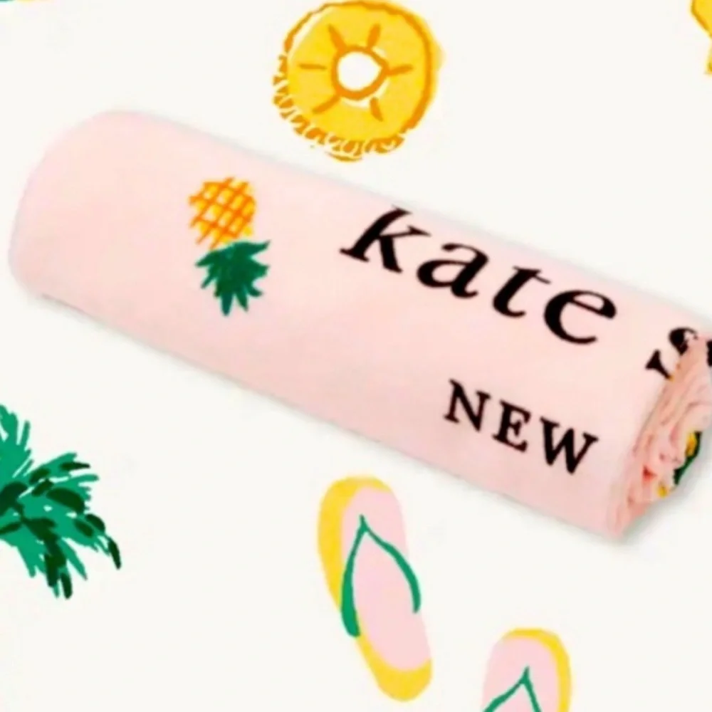 🆕 Kate Spade Pink Pineapple Beach Towel